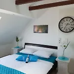 Lorenz 2 Apartman