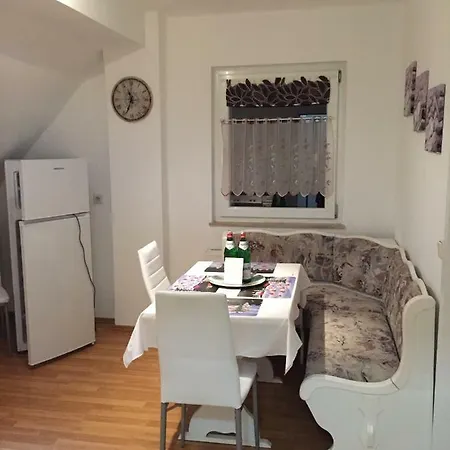 Apartment Lorenz 2 *